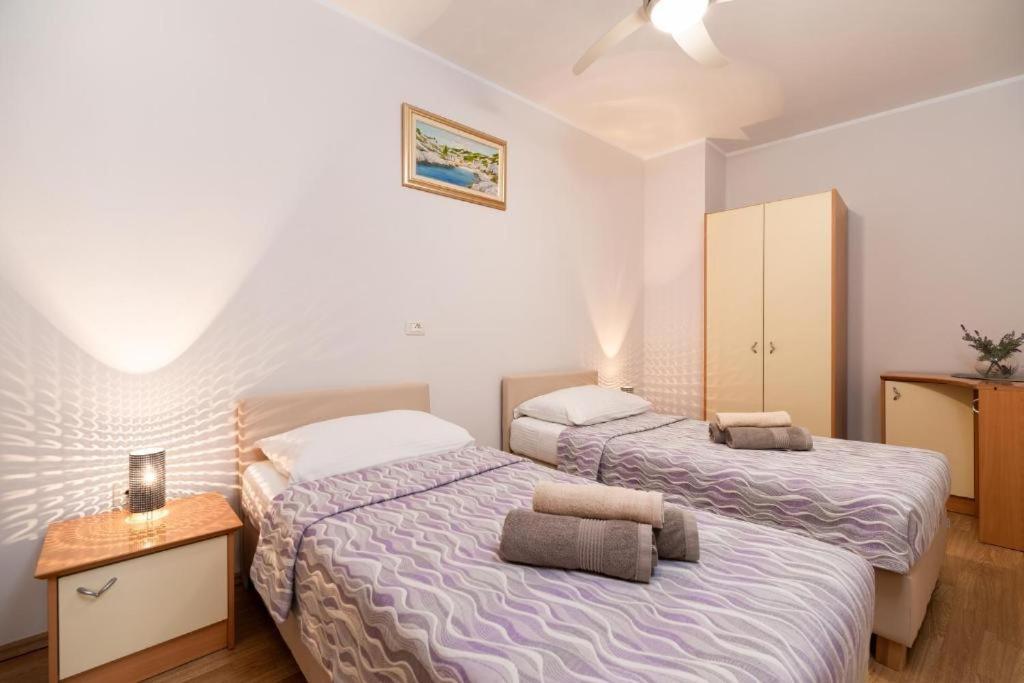 Apartments Dea Caeli Vela Luka Eksteriør billede