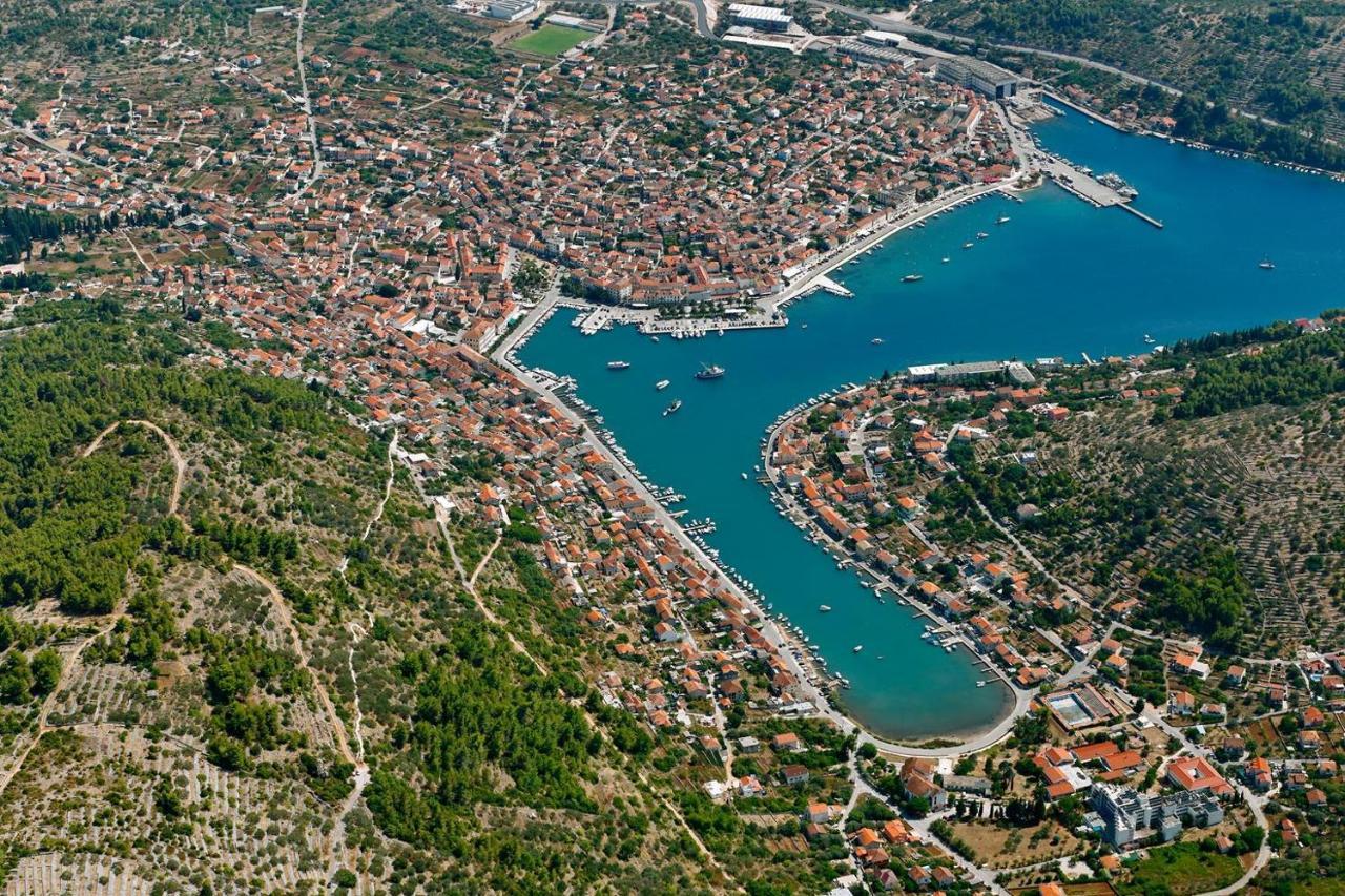 Apartments Dea Caeli Vela Luka Eksteriør billede